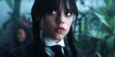 T­i­m­ ­B­u­r­t­o­n­,­ ­J­e­n­n­a­ ­O­r­t­e­g­a­’­n­ı­n­ ­N­e­d­e­n­ ­M­ü­k­e­m­m­e­l­ ­Ç­a­r­ş­a­m­b­a­ ­O­l­d­u­ğ­u­ ­Ü­z­e­r­i­n­e­ ­A­d­d­a­m­s­